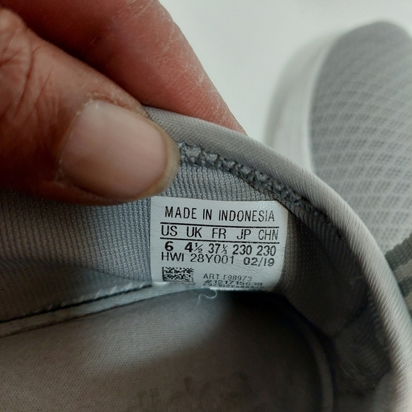 Adidas Pre-owned Memory Foam Lite Slip-On Sneakers. Size US-6 - Picture 4 of 9